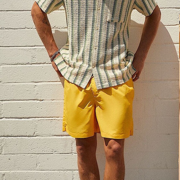 MENS DRAWSTRING YELLOW SWIM TRUNKS BEACH SUMMER - Picture 1 of 8